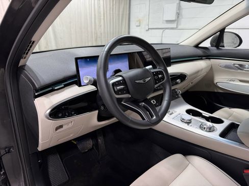 Used 2026 Genesis GV70 2.5T Advanced AWD/4WD image 10