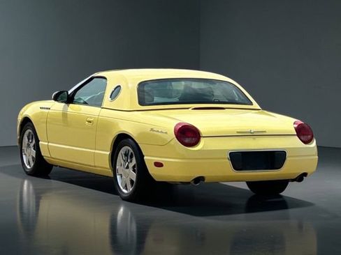 Used 2002 Ford Thunderbird Deluxe image 4