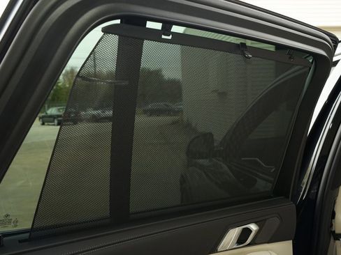 Used 2025 BMW X5 xDrive50e w/ Executive Package image 23