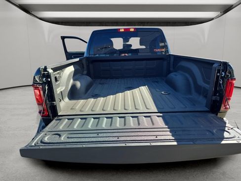 New 2026 RAM 2500 Big Horn AWD/4WD image 31