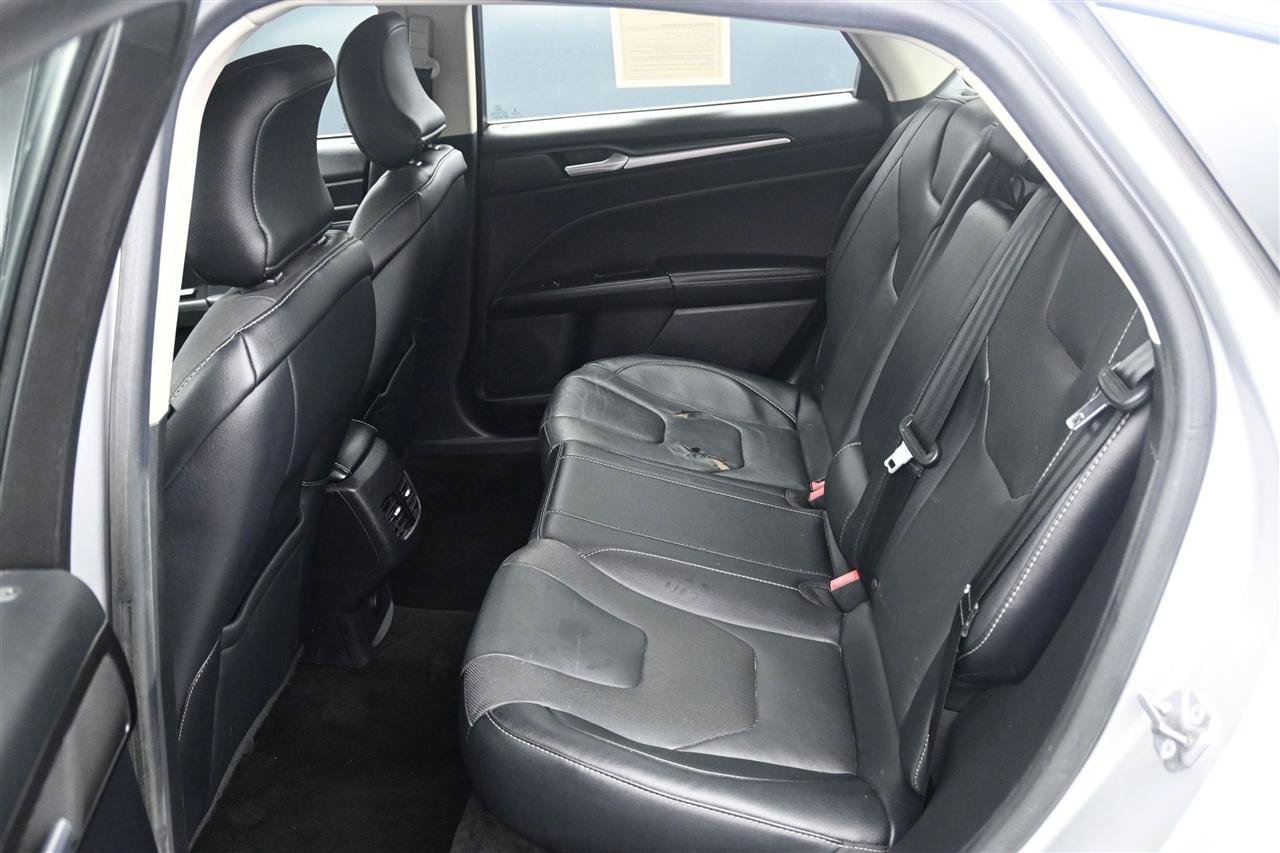 Used 2018 Ford Fusion Titanium AWD/4WD image 10