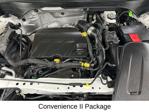 Certified 2024 Buick Envista Sport Touring w/ Convenience I Package FWD image 19