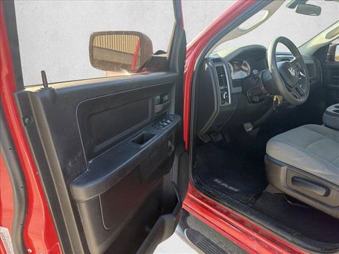 Used 2019 RAM 1500 Tradesman w/ Tradesman SXT Package RWD image 9