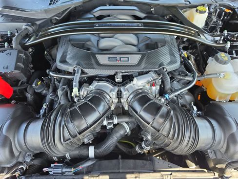 Used 2024 Ford Mustang Dark Horse RWD image 13