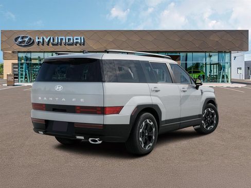 Used 2026 Hyundai Santa Fe SEL AWD/4WD image 4