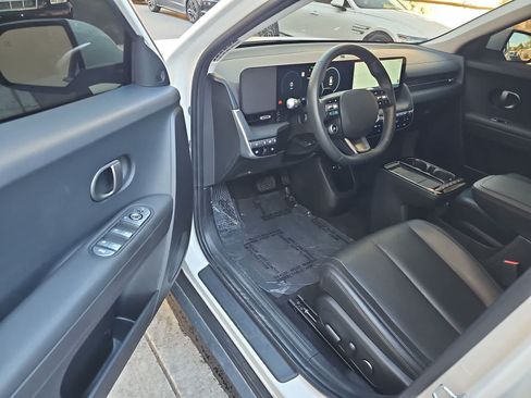 Certified 2025 Hyundai Ioniq 5 SEL RWD image 10