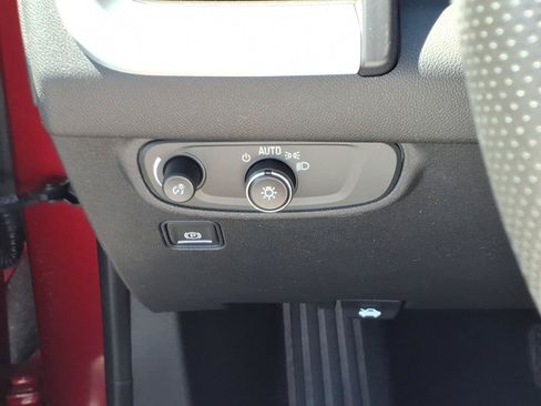Used 2023 GMC Terrain SLE w/ Driver Convenience Package FWD image 21