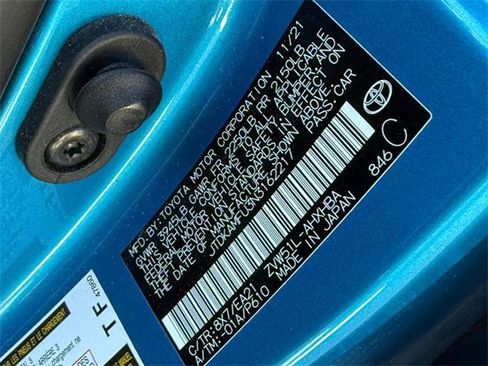 Used 2022 Toyota Prius L Eco image 24