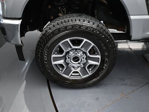 Used 2024 Ford F350 Lariat AWD/4WD image 18