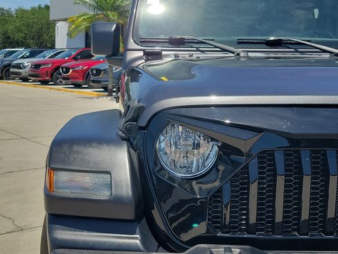 Used 2021 Jeep Wrangler Unlimited Sport AWD/4WD image 7