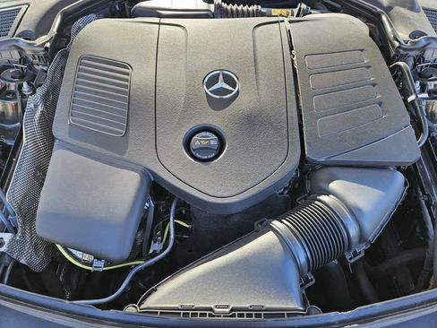 Certified 2025 Mercedes-Benz C 300 Sedan image 32