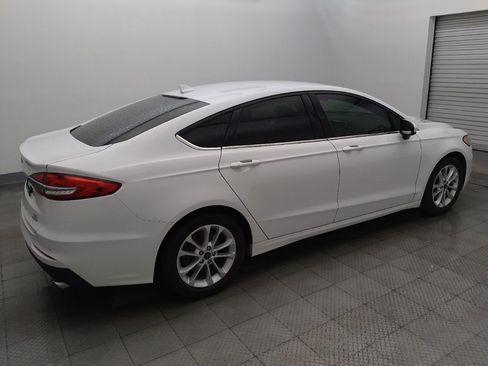 Used 2019 Ford Fusion SE FWD image 10