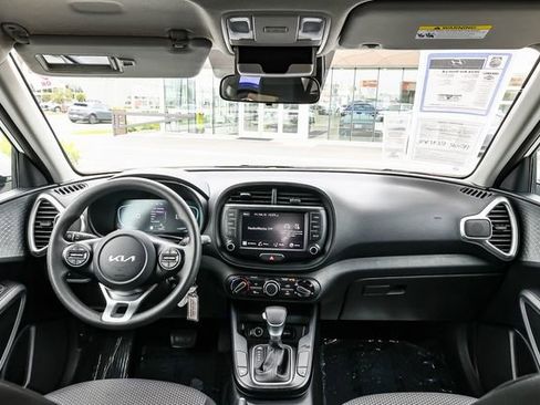 Used 2024 Kia Soul LX w/ Option Group 015 image 13