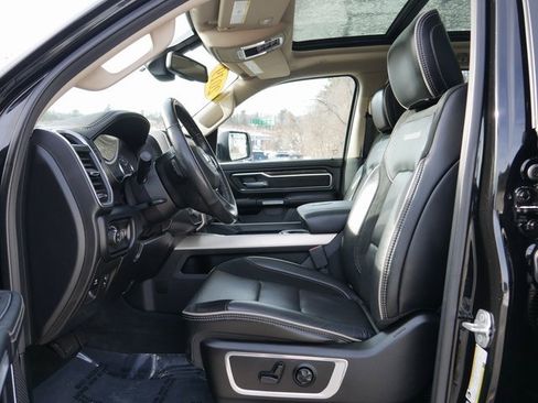 Used 2019 RAM 1500 Laramie image 11