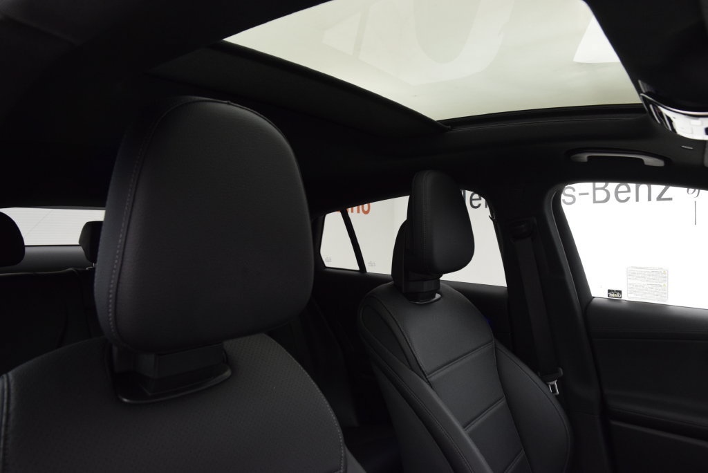 Certified 2026 Mercedes-Benz GLC 300 4MATIC image 18