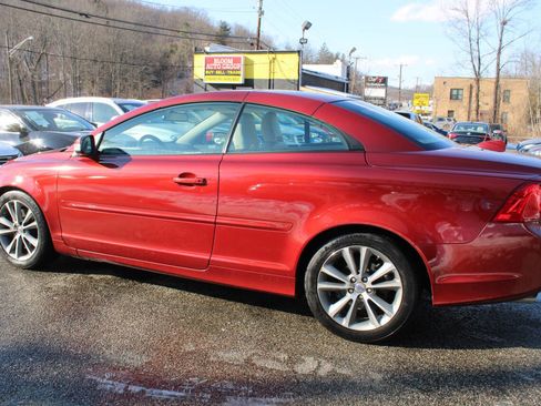 Used 2013 Volvo C70 T5 w/ Climate Pkg image 11