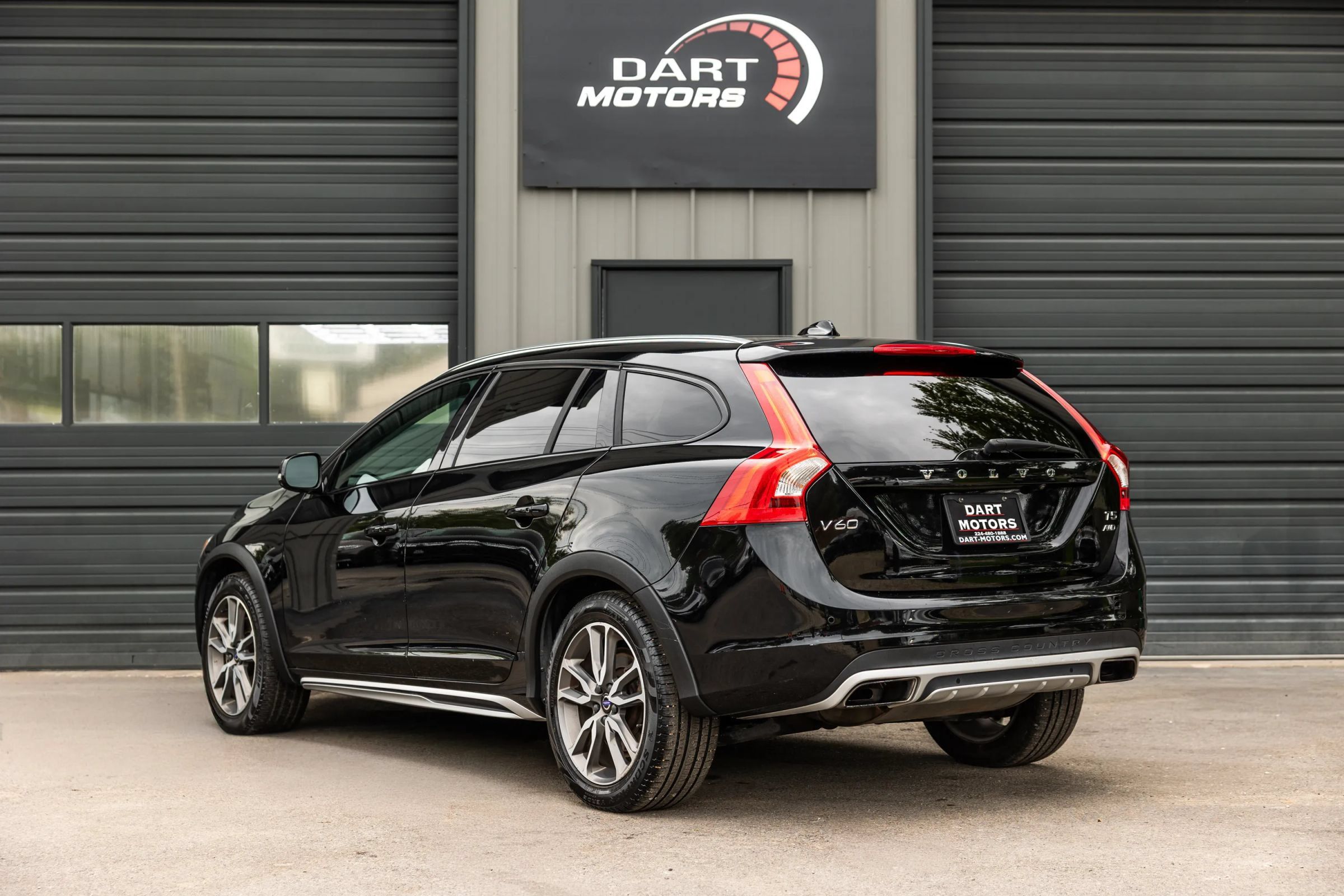 Used 2016 Volvo V60 T5 Cross Country w/ Convenience Package AWD/4WD image 5