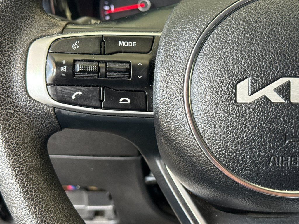 Used 2023 Kia K5 LXS FWD image 22