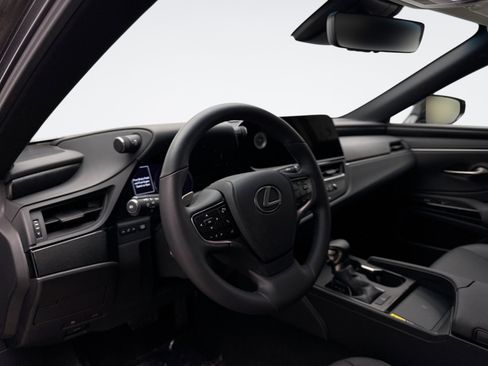 Used 2023 Lexus ES 350 w/ Premium Package image 10