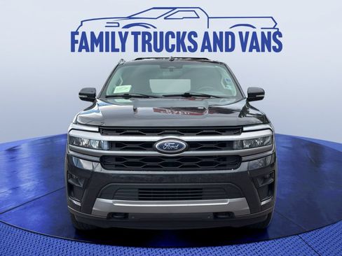 Used 2023 Ford Expedition XLT AWD/4WD image 8