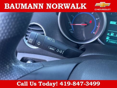 Used 2015 Chevrolet Cruze LT image 10