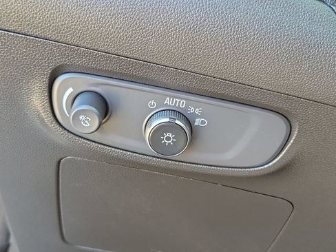 Used 2024 Buick Encore GX Sport Touring AWD/4WD image 9