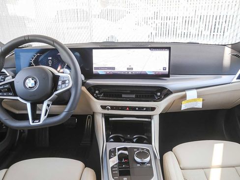 Used 2025 BMW 330i xDrive Sedan image 9