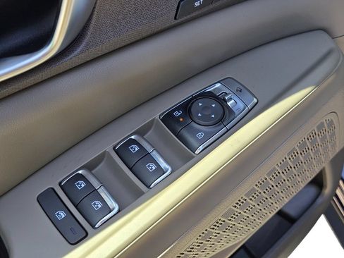 New 2026 Kia Carnival EX FWD image 16