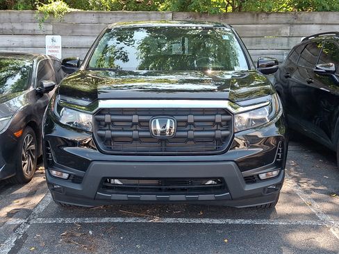 Certified 2025 Honda Ridgeline RTL image 2