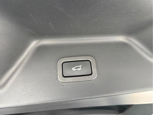 Used 2016 Land Rover Range Rover Long Wheelbase Supercharged image 53