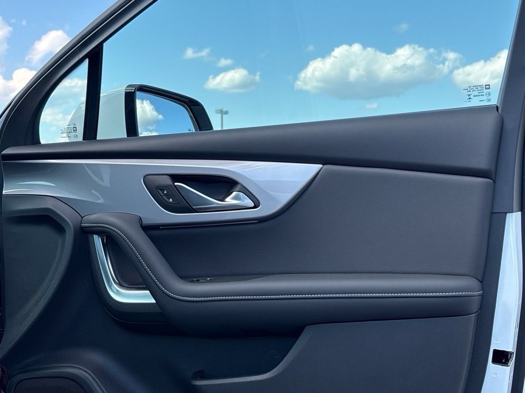 New 2026 Chevrolet Blazer LT FWD image 24