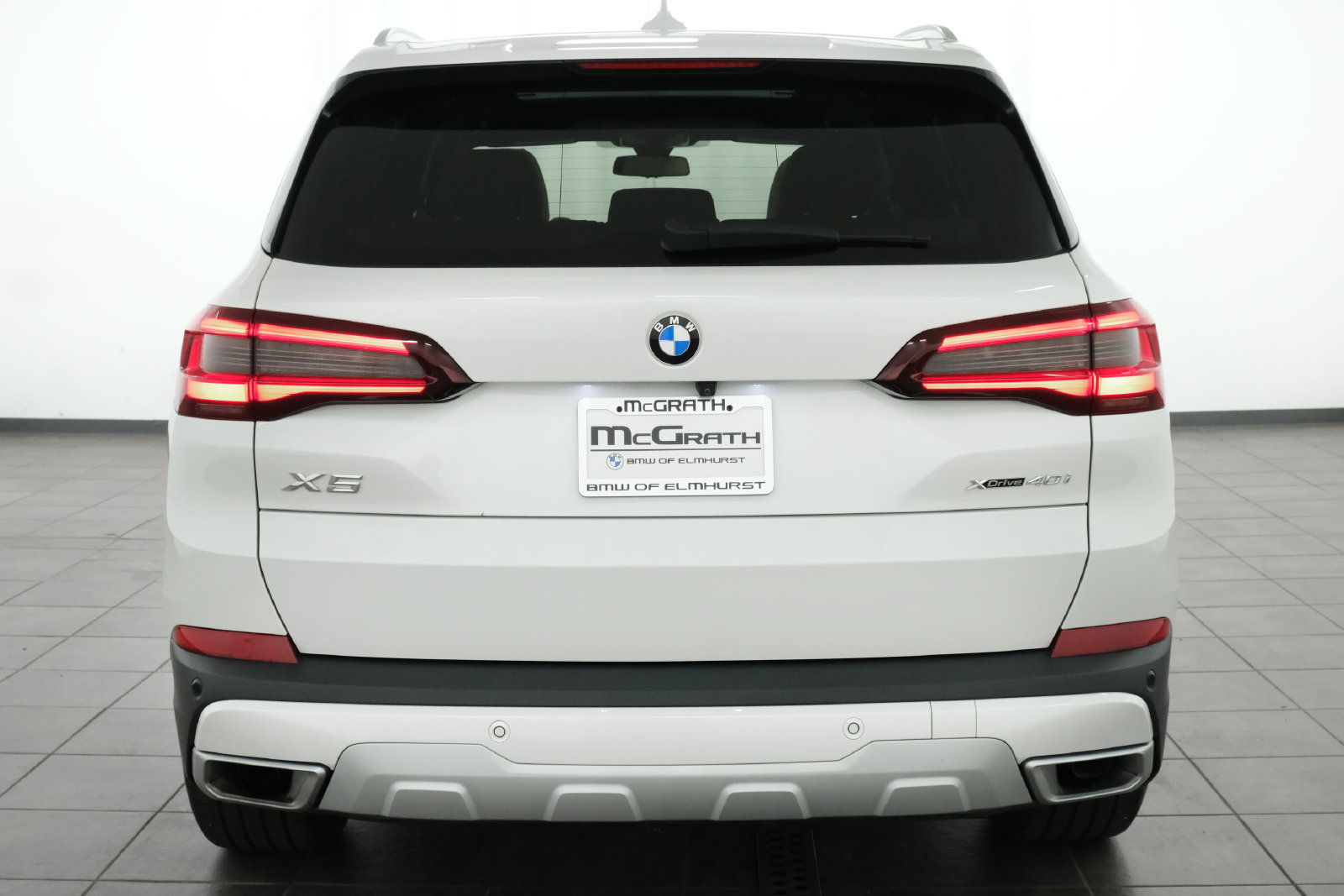 Used 2021 BMW X5 xDrive40i w/ Parking Assistance Package AWD/4WD image 5