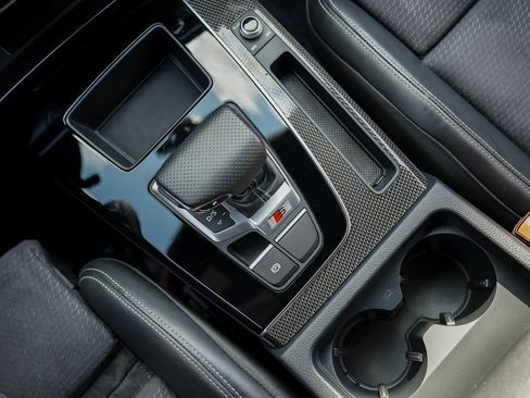 Used 2023 Audi SQ5 Premium w/ Convenience Package image 32