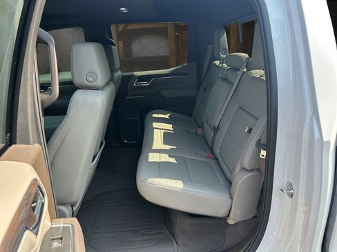 Certified 2025 GMC Sierra 1500 SLT w/ SLT Premium Plus Package AWD/4WD image 16