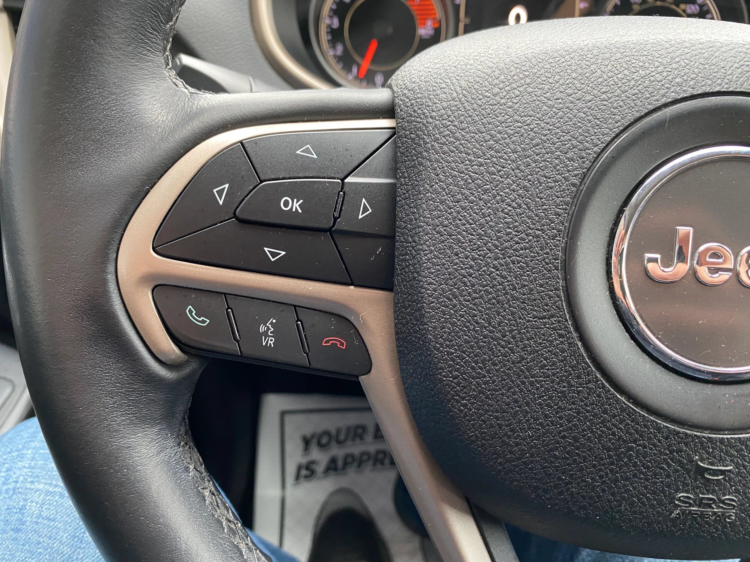 Used 2016 Jeep Cherokee Latitude w/ Trailer Tow Group AWD/4WD image 14
