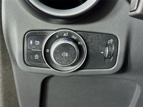 Used 2025 Alfa Romeo Stelvio Sprint AWD/4WD image 10