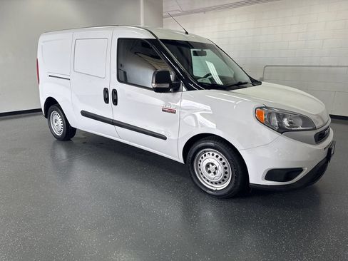 Used 2022 RAM ProMaster City Tradesman FWD image 2