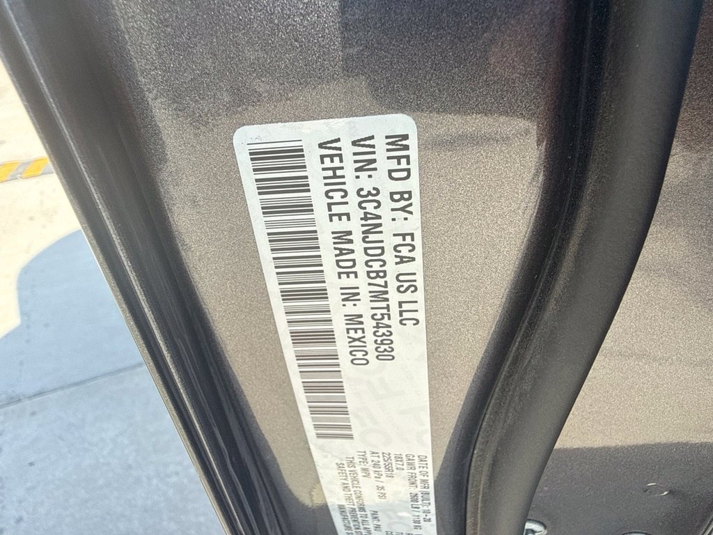 Used 2021 Jeep Compass Limited AWD/4WD image 11