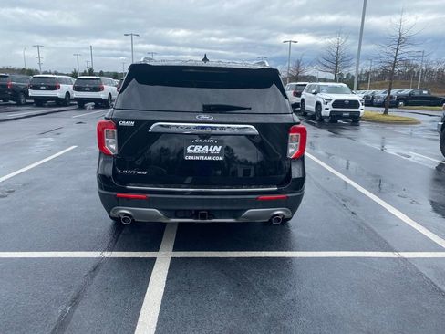 Certified 2022 Ford Explorer Limited w/ Equipment Group 301A image 6