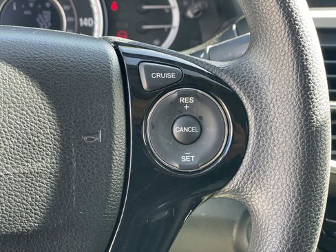 Used 2016 Honda Accord EX image 6