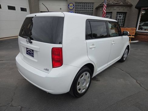 Used 2010 Scion xB Release Series 7.0 image 5