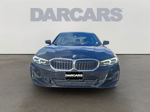 Certified 2023 BMW 330i xDrive Sedan w/ Convenience Package image 2