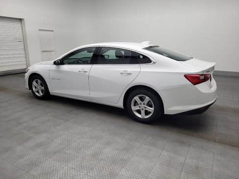 Used 2024 Chevrolet Malibu LT image 3