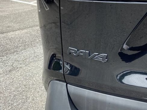 Used 2023 Toyota RAV4 XLE Premium AWD/4WD image 33