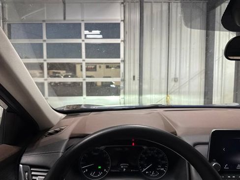 Used 2023 Nissan Rogue SV AWD/4WD image 7