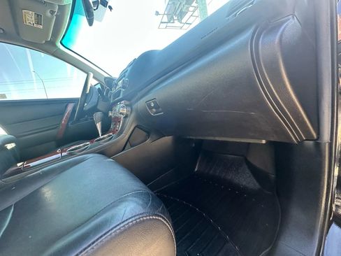 Used 2013 Toyota Highlander Limited image 23