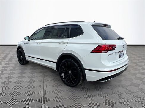 Used 2021 Volkswagen Tiguan SE R-Line image 5