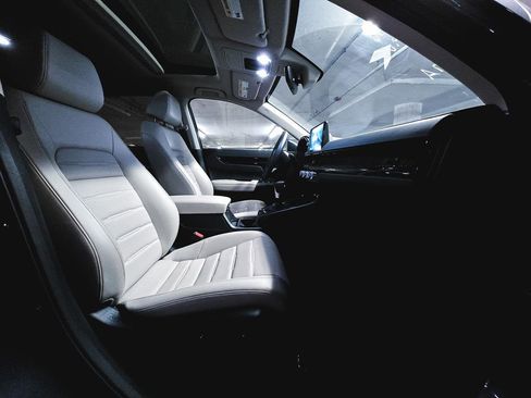 Used 2023 Honda CR-V EX-L image 31