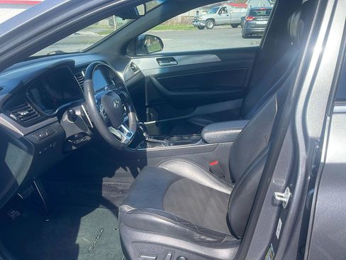 Used 2018 Hyundai Sonata Sport image 10
