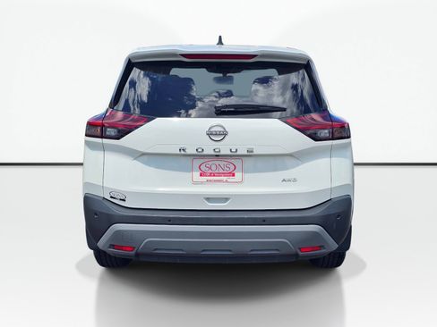 Used 2023 Nissan Rogue S AWD/4WD image 10
